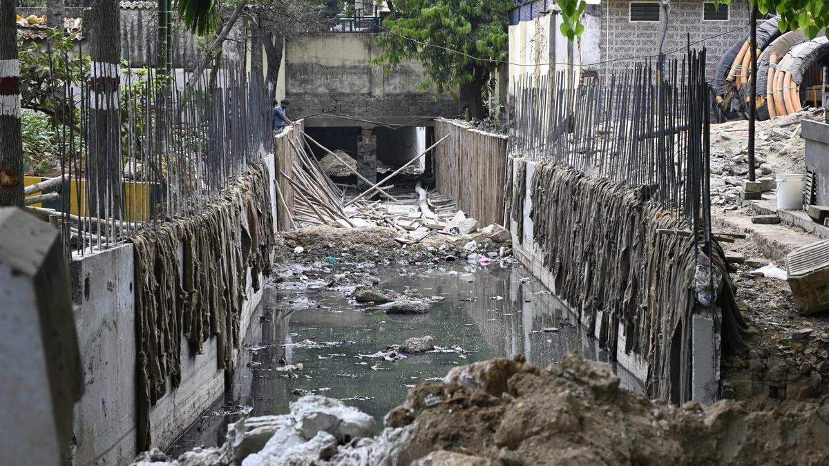 BBMP sets May 22 deadline for all works near SWD to prevent flooding